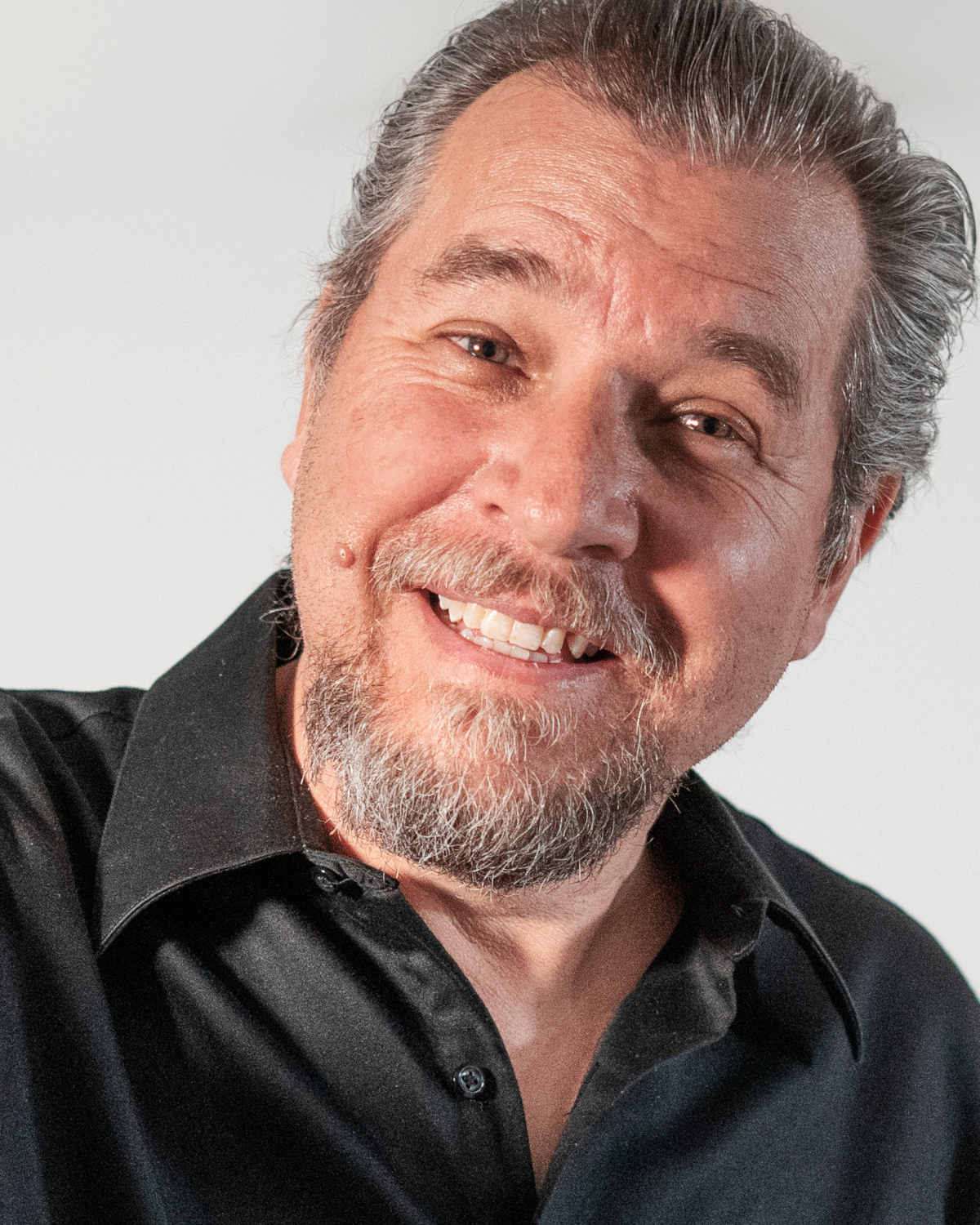 Jimmy Moreno, fotografía de V�ctor de la Cruz para www.ActorsOutlined.com