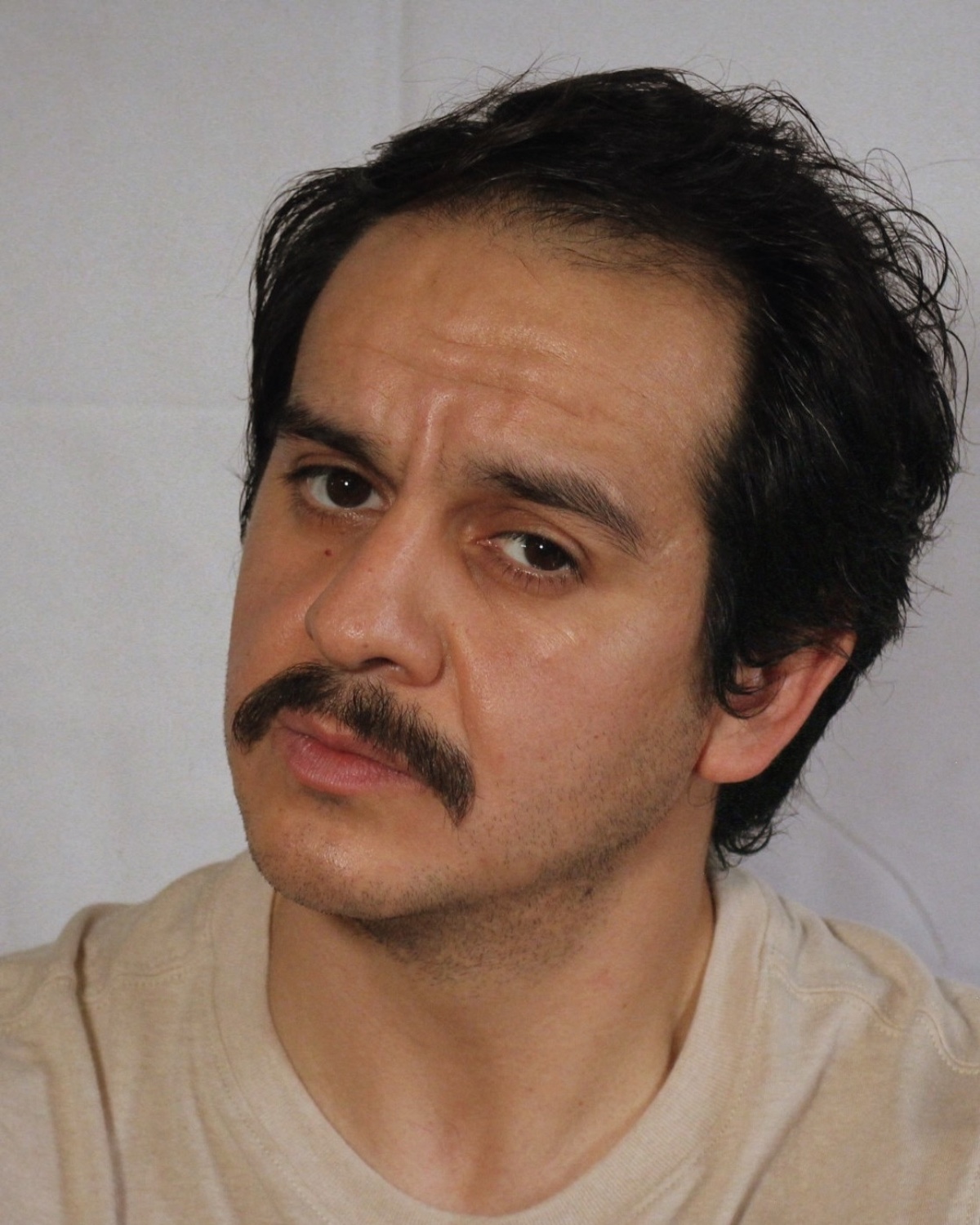 León Cervantes, fotografía de Actors Outlined para www.ActorsOutlined.com
