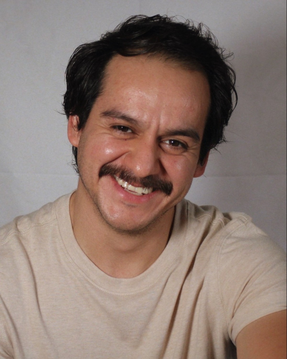 León Cervantes, fotografía de Actors Outlined para www.ActorsOutlined.com
