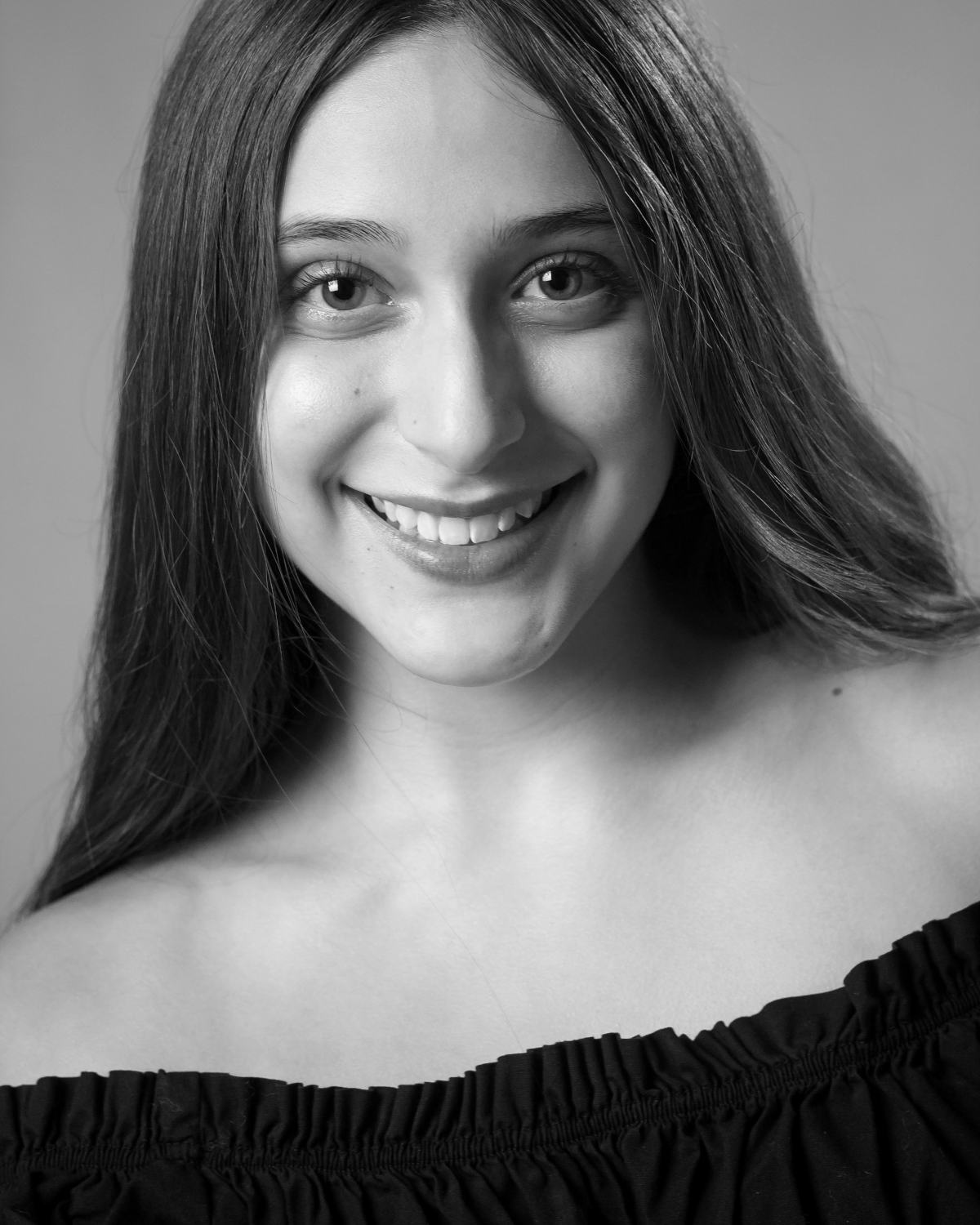 Lola Andrade, fotografía de Jesse Jr para www.ActorsOutlined.com
