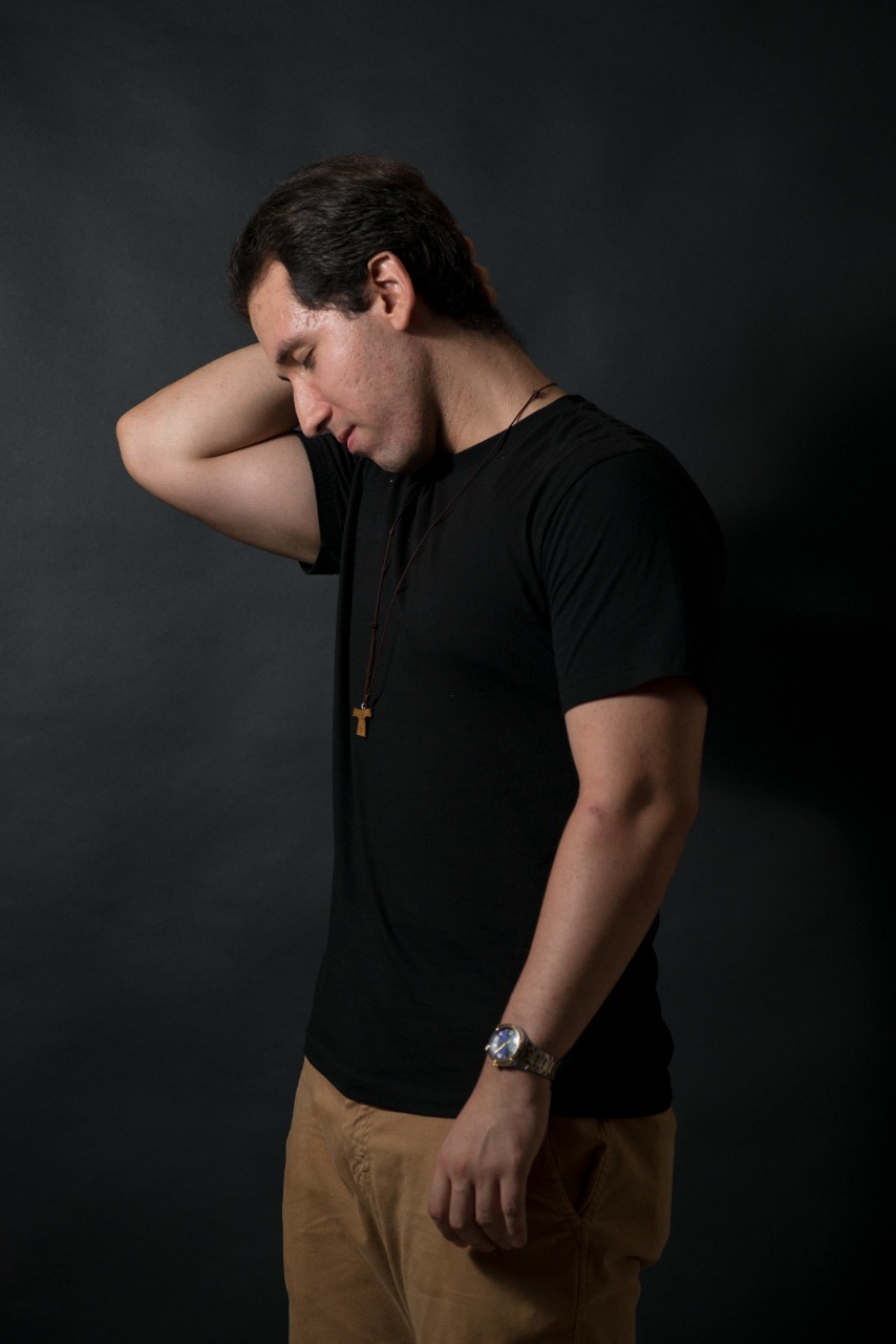 Richie Sotelo, fotografía de Eduardo Gress para www.ActorsOutlined.com