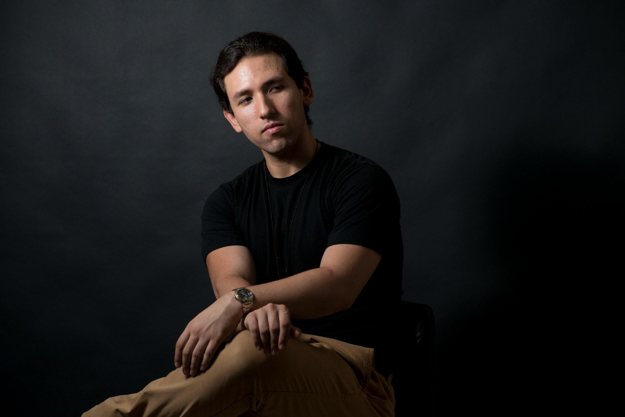 Richie Sotelo, fotografía de Eduardo Gress para www.ActorsOutlined.com